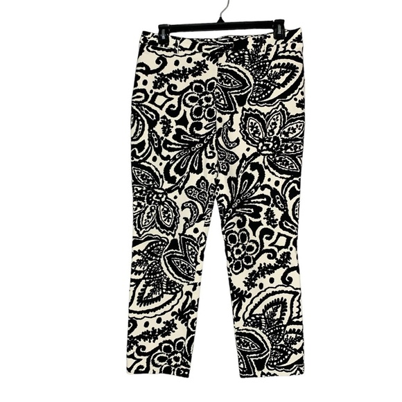 Chico’s Black and white floral pant. Size 2 (12) - Picture 1 of 11